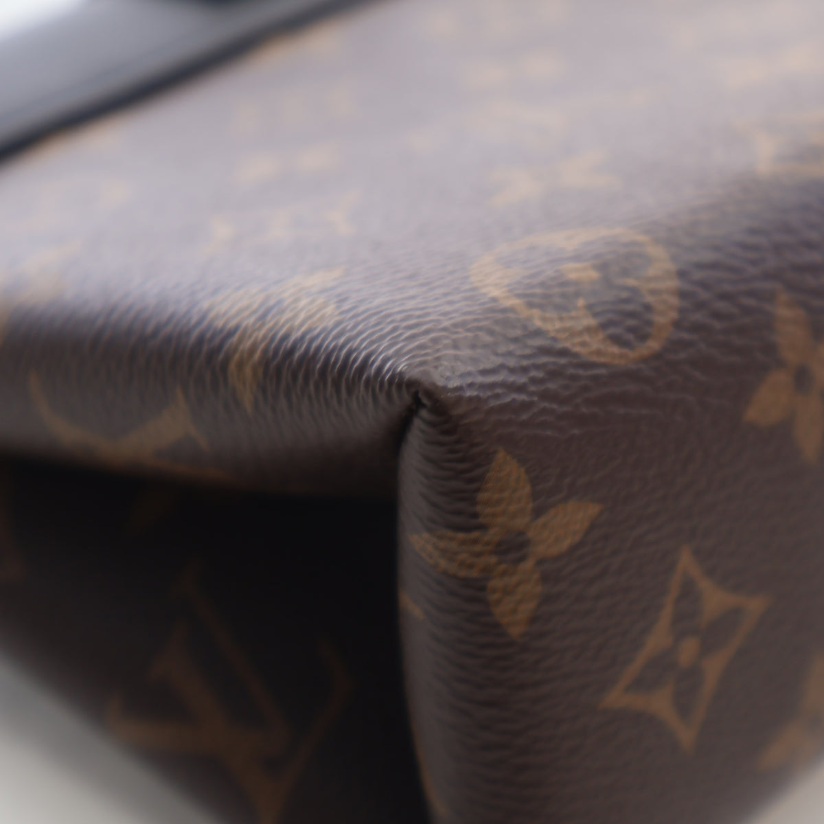 Louis Vuitton Monogram Canvas Locky BB, photo 13 of 17