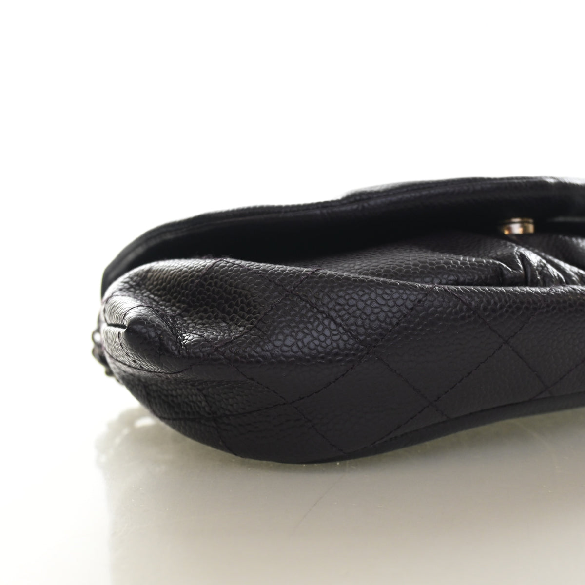 Pre-Owned Chanel Wallet On Chain Caviar Leather Half Moon WOC, base and feet view