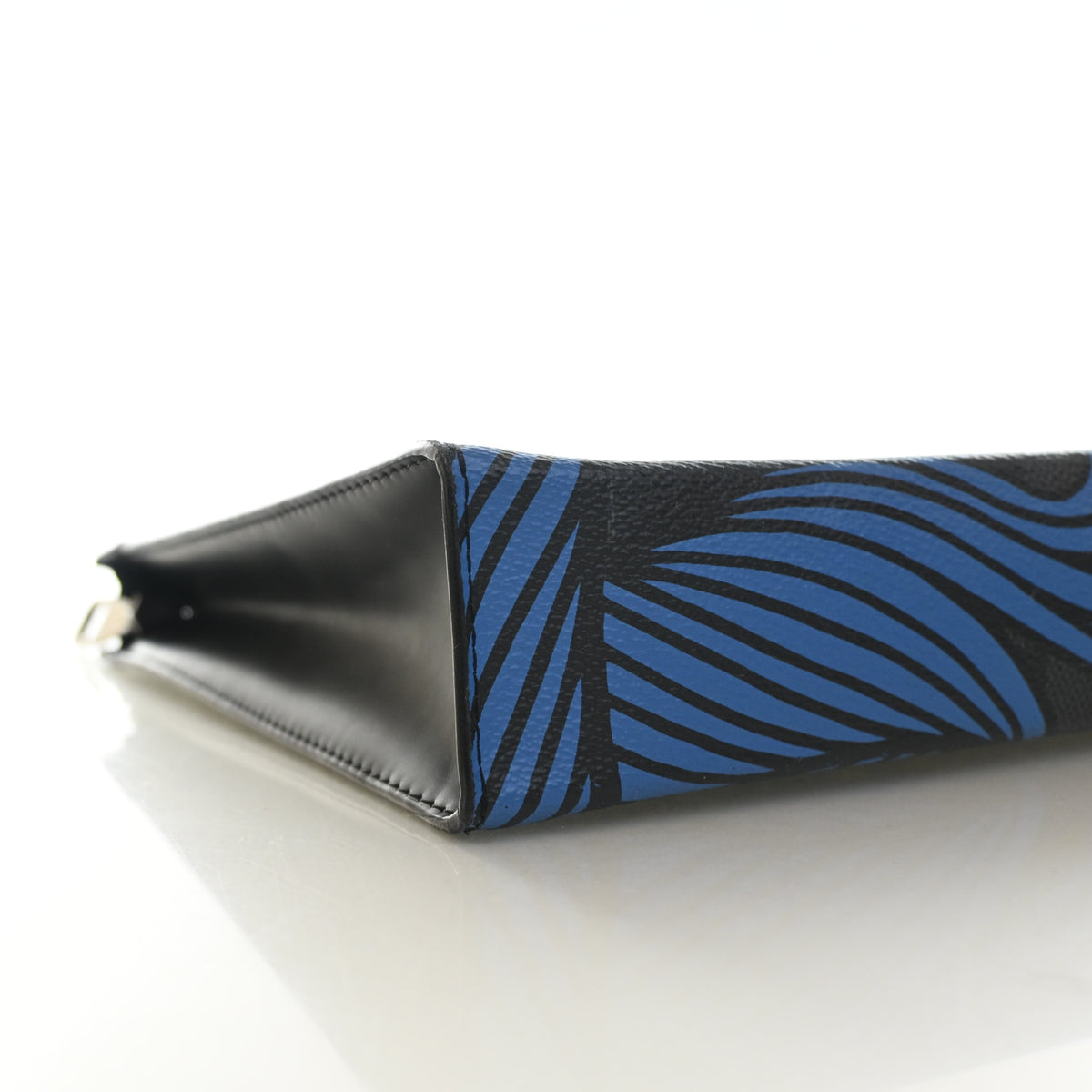 Louis Vuitton Damier Graphite Pochette Voyage, photo 5 of 11