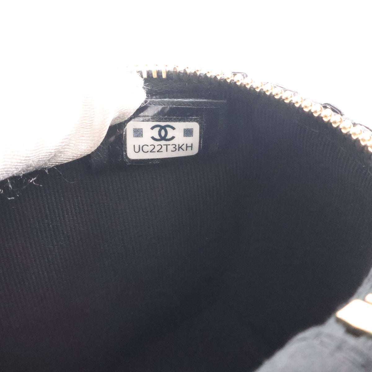 Pre-Owned Chanel Top Handle Small Raffia Slim Vanity With Chain, interior label and date code