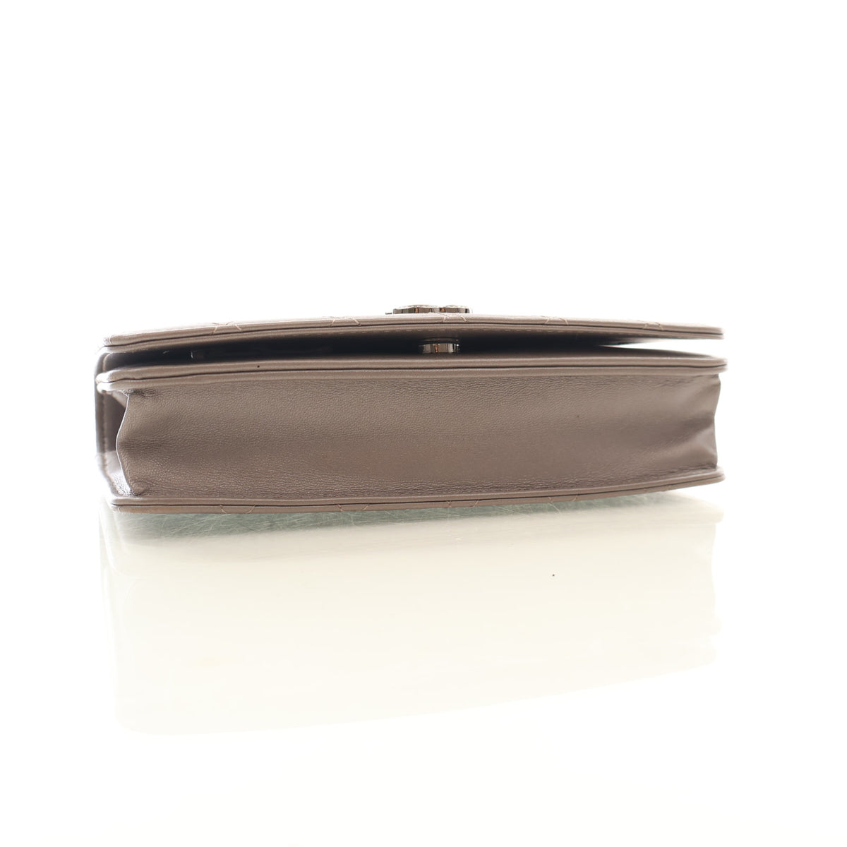 Pre-Owned Chanel Wallet On Chain Calfskin WOC, side profile