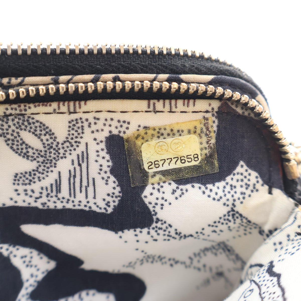 Pre-Owned Chanel Wallet On Chain Calfskin Double Zip WOC, interior label and date code