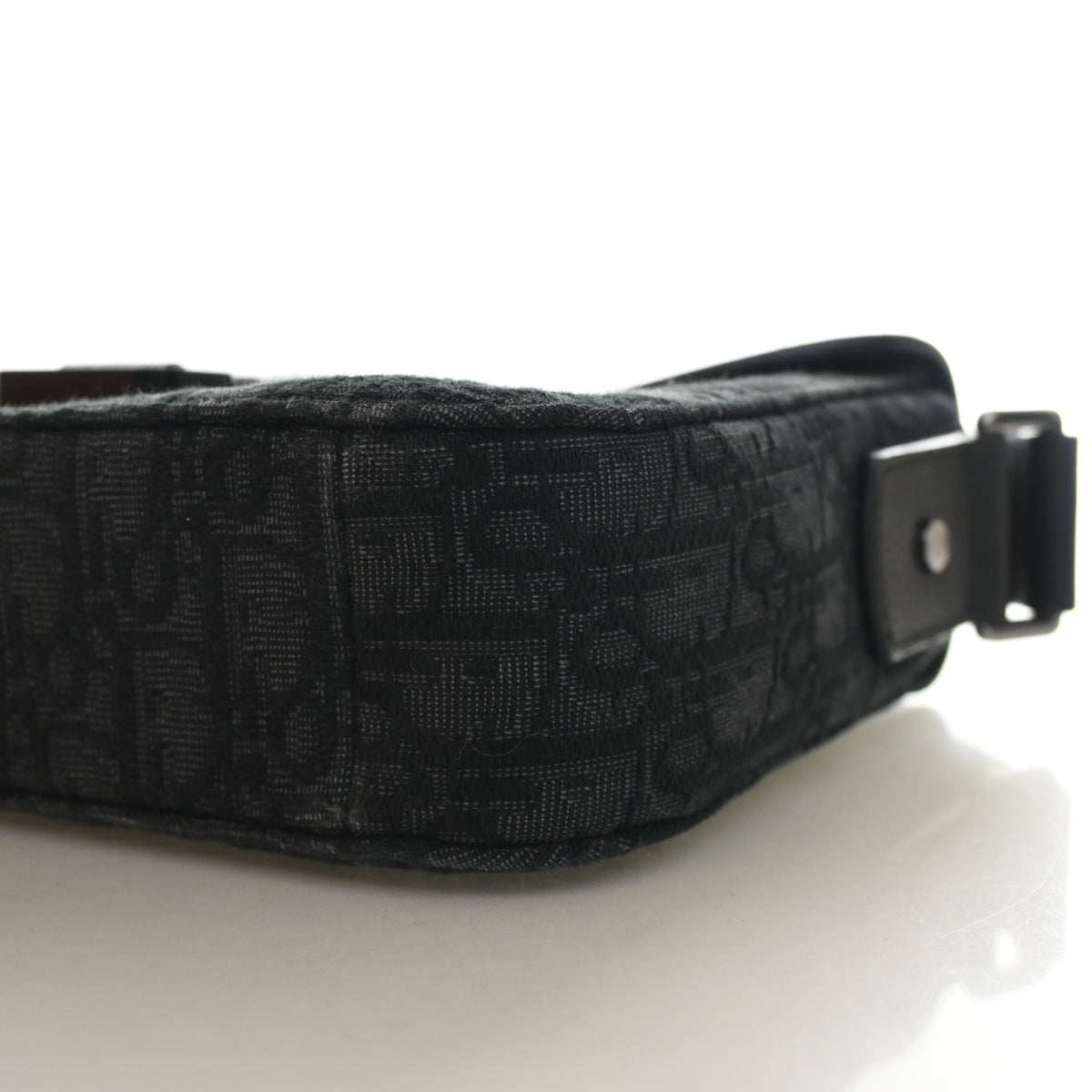 Christian Dior Small Oblique Saddle Messenger Bag, photo 8 of 13