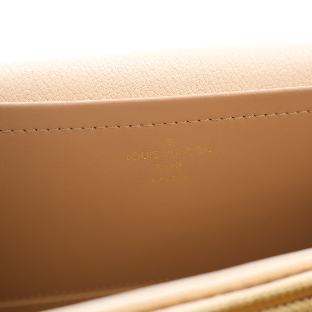 Pre-Owned Louis Vuitton Monogram Empreinte Marceau, interior label and date code
