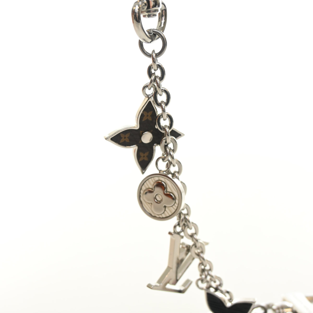 Pre-Owned Louis Vuitton Charm Spring Street Bag, silver hardware close-up, photo 4 of 8