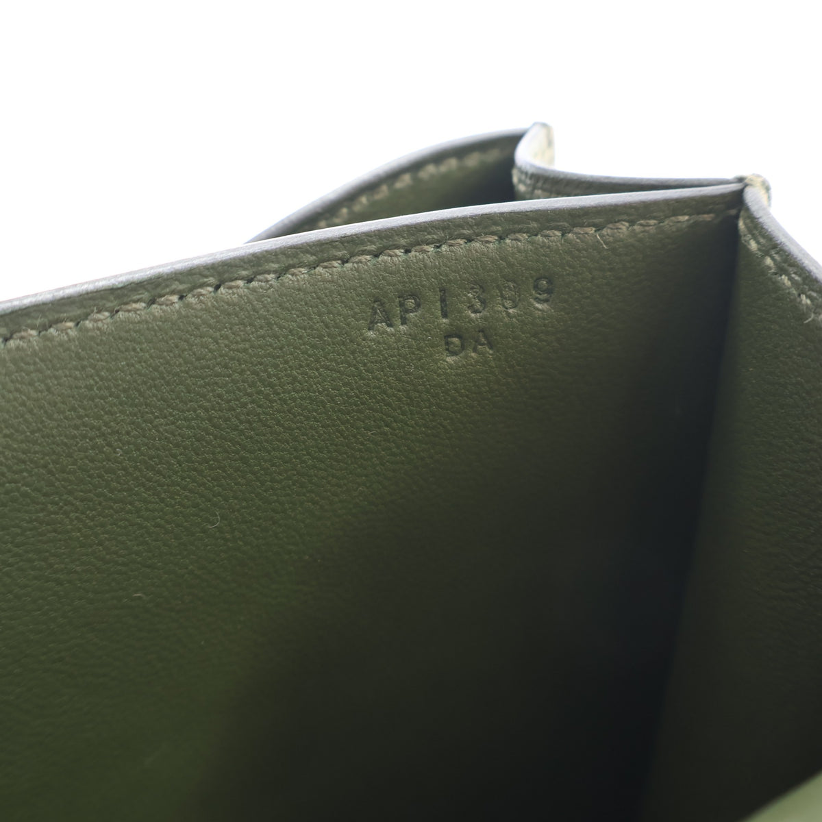 Pre-Owned Hermès Constance 18 Canopée Tadelakt Leather, open interior with lining, photo 18 of 19
