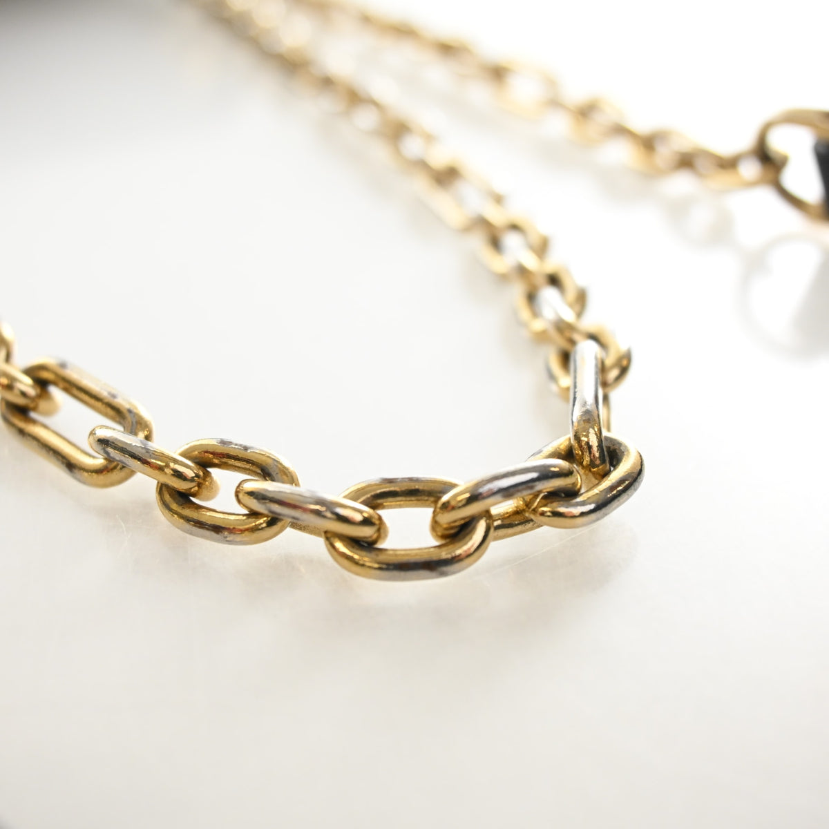 Pre-Owned Louis Vuitton PM Monogram Empreinte Saint Sulpice, strap detail