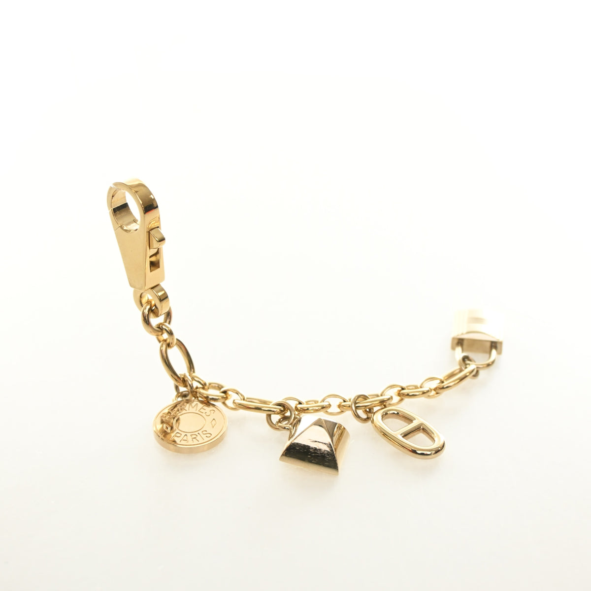 Pre-Owned Hermès Charm Breloque Olga Bag, gold hardware close-up, photo 5 of 6