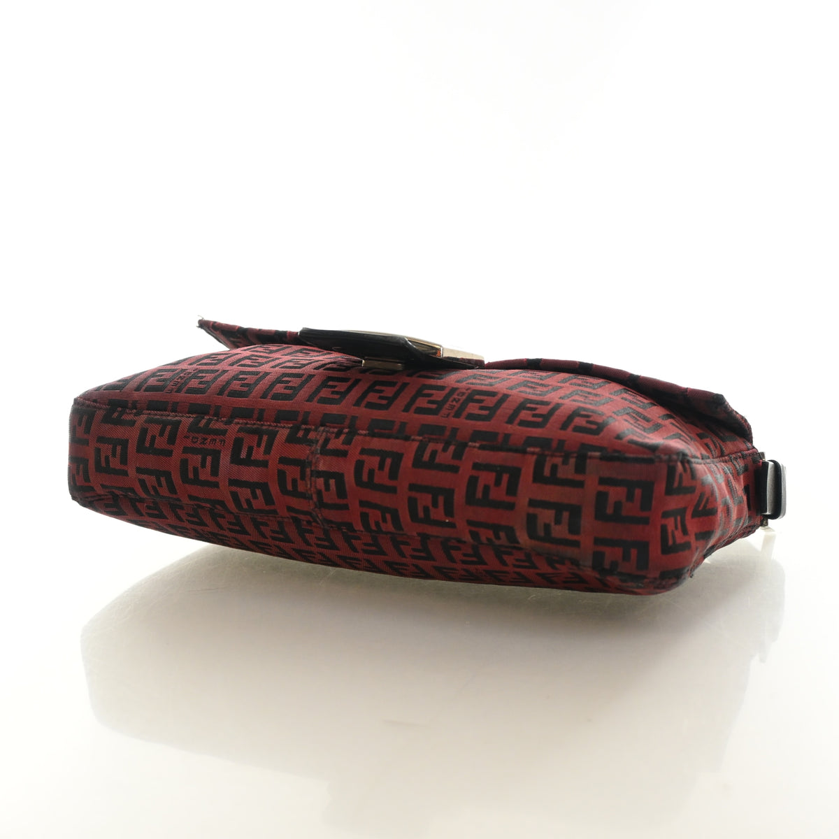Pre-Owned Fendi Baguette Zucchino FF, base and feet view