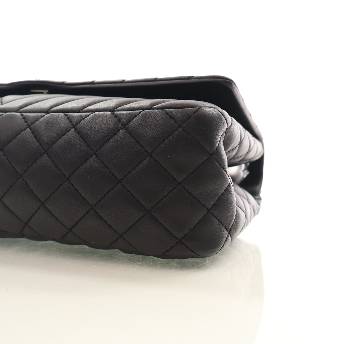 Chanel Jumbo Lambskin Chevron Single Flap Bag, photo 8 of 15