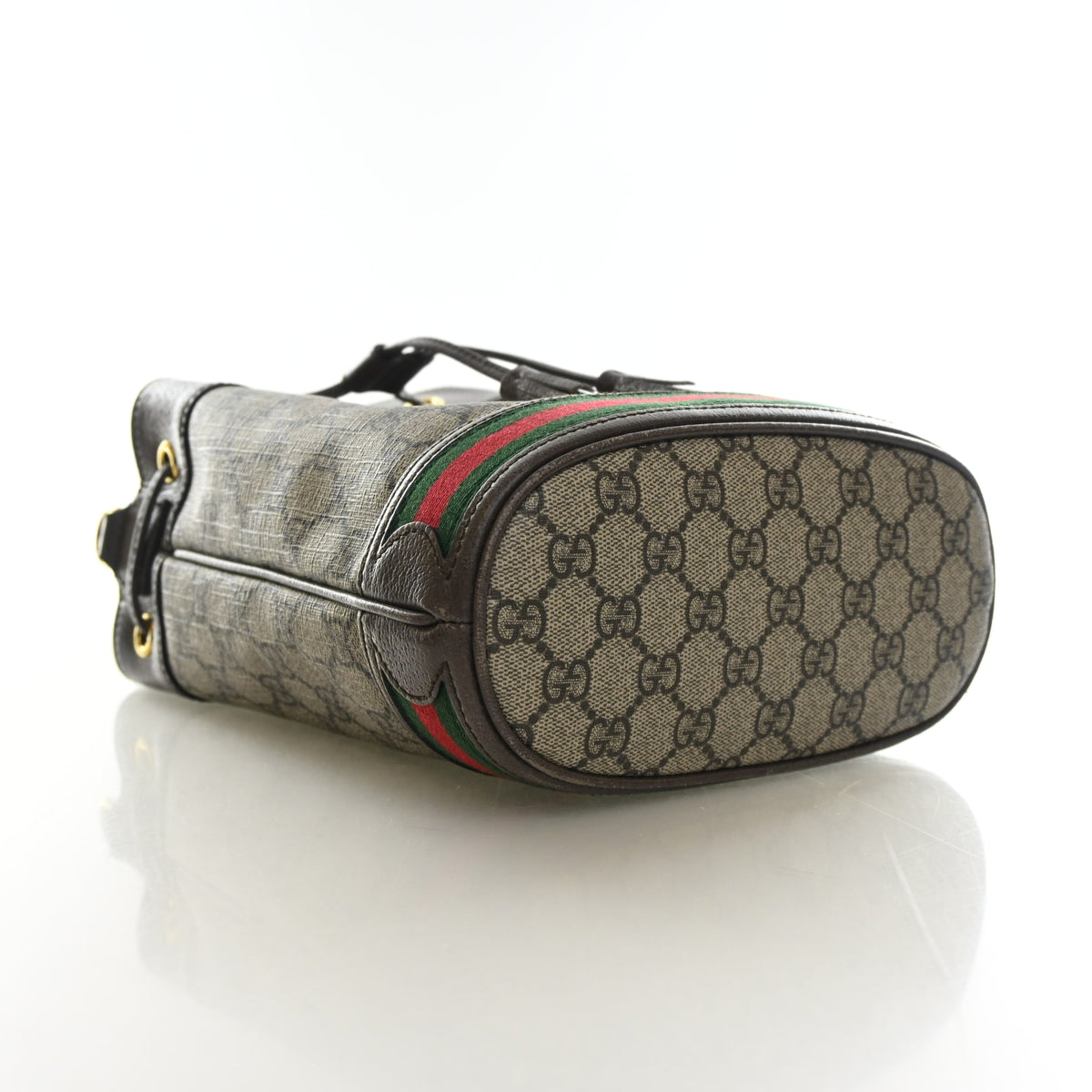 Pre-Owned Gucci Bucket Bag Medium GG Supreme Ophidia, base and feet view