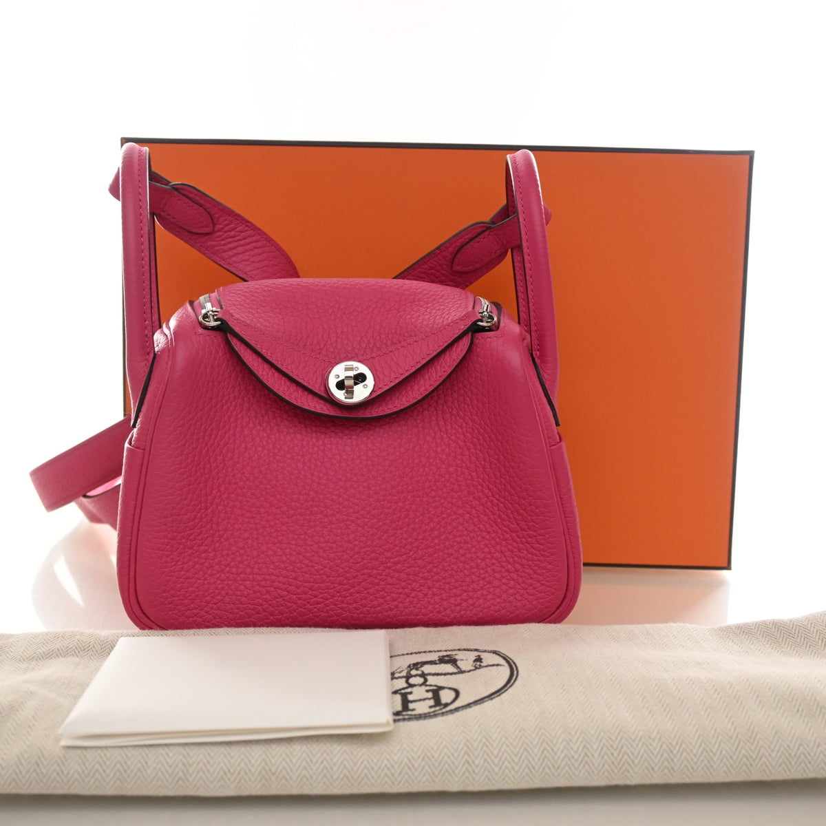 Hermès Rose Shocking Clemence Mini Lindy 20, photo 15 of 15