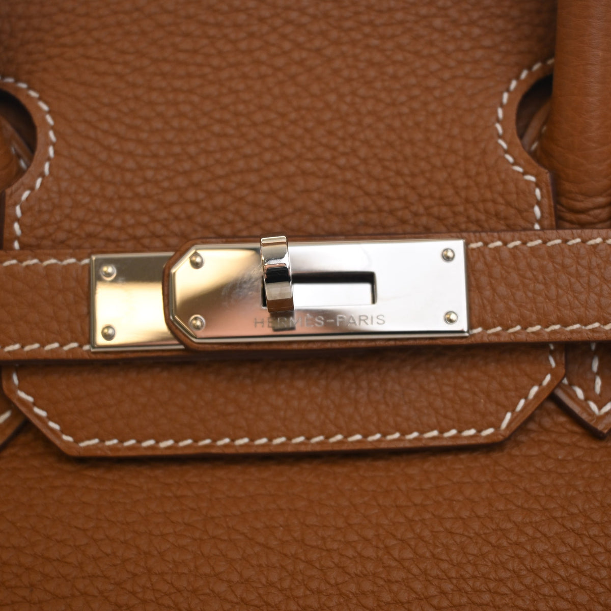 Pre-Owned Hermès Birkin 30 Gold Togo Leather, gold hardware close-up