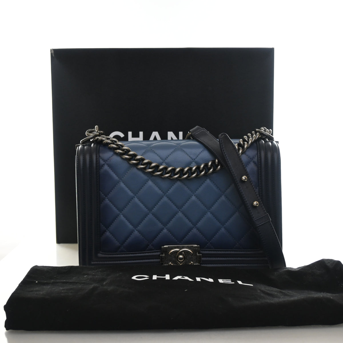 Chanel Medium Lambskin Boy Bag, photo 18 of 18