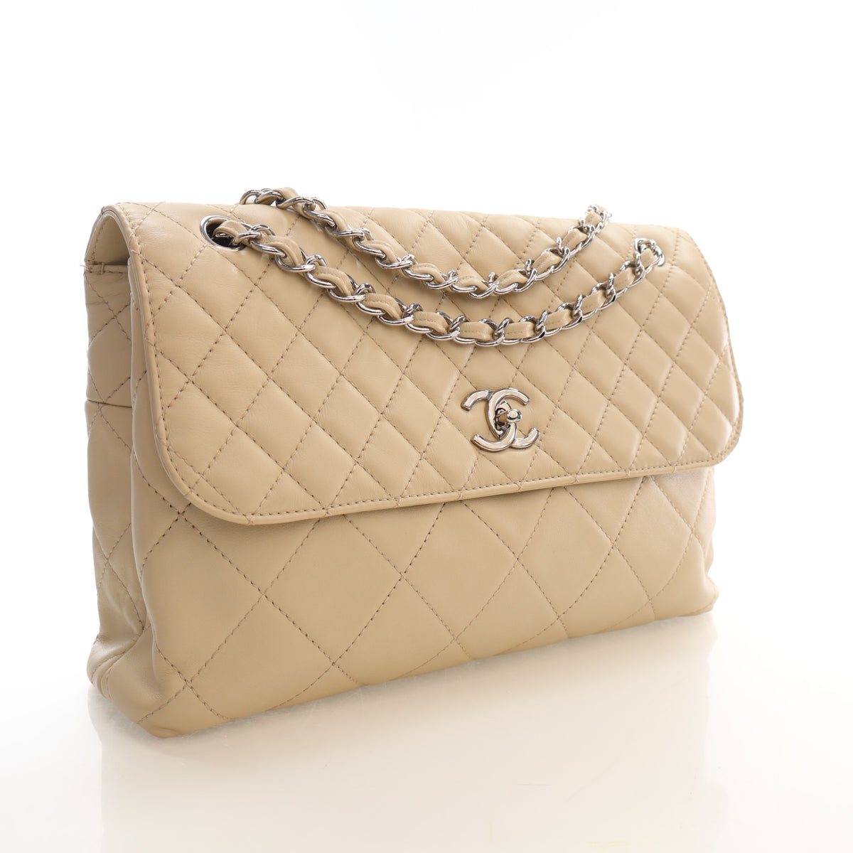 Chanel Calfskin In the Business Flap Bag, photo 2 of 18