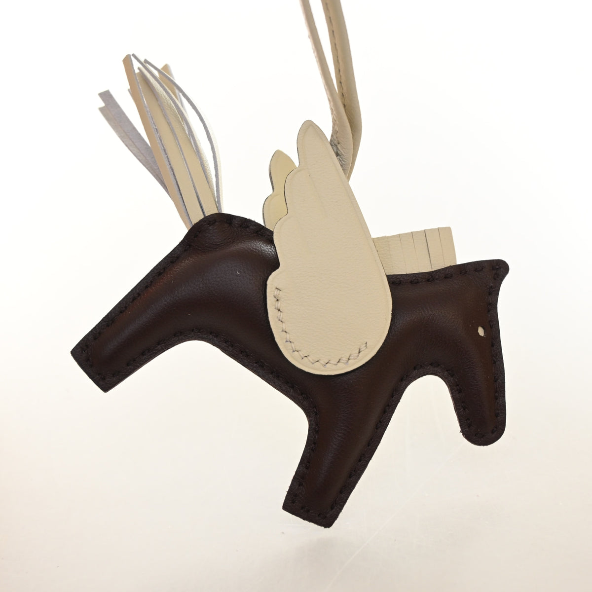 Hermes Terre Craie Milo Lambskin Rodeo Pegase PM, photo 2 of 4
