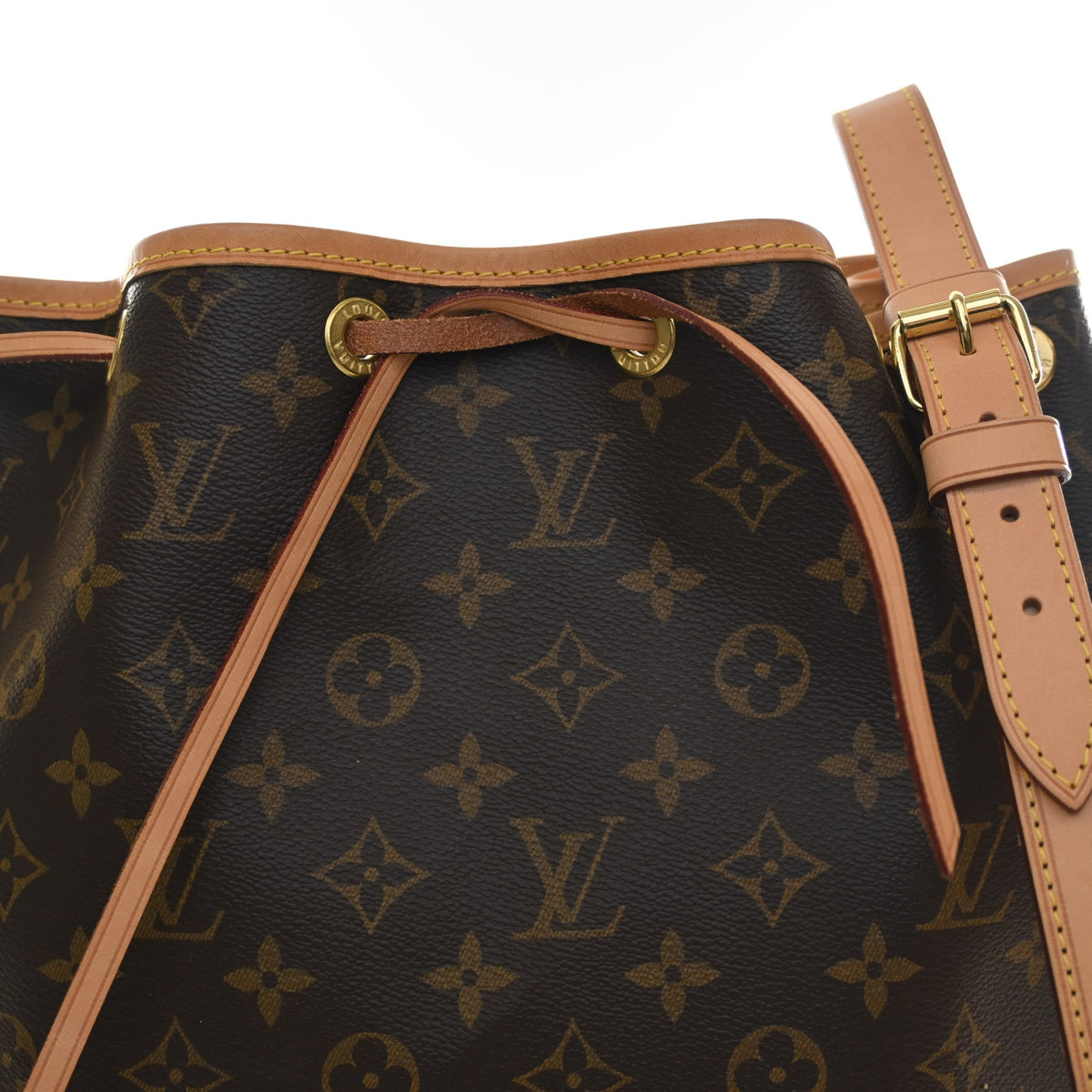 Pre-Owned Louis Vuitton Monogram Noe, open front view