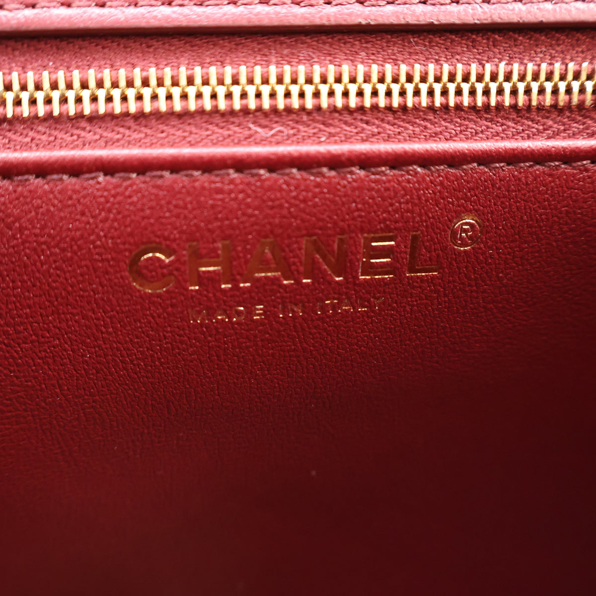 Pre-Owned Chanel Flap Bag Calfskin 26A Envelope, gold embossed logo detail
