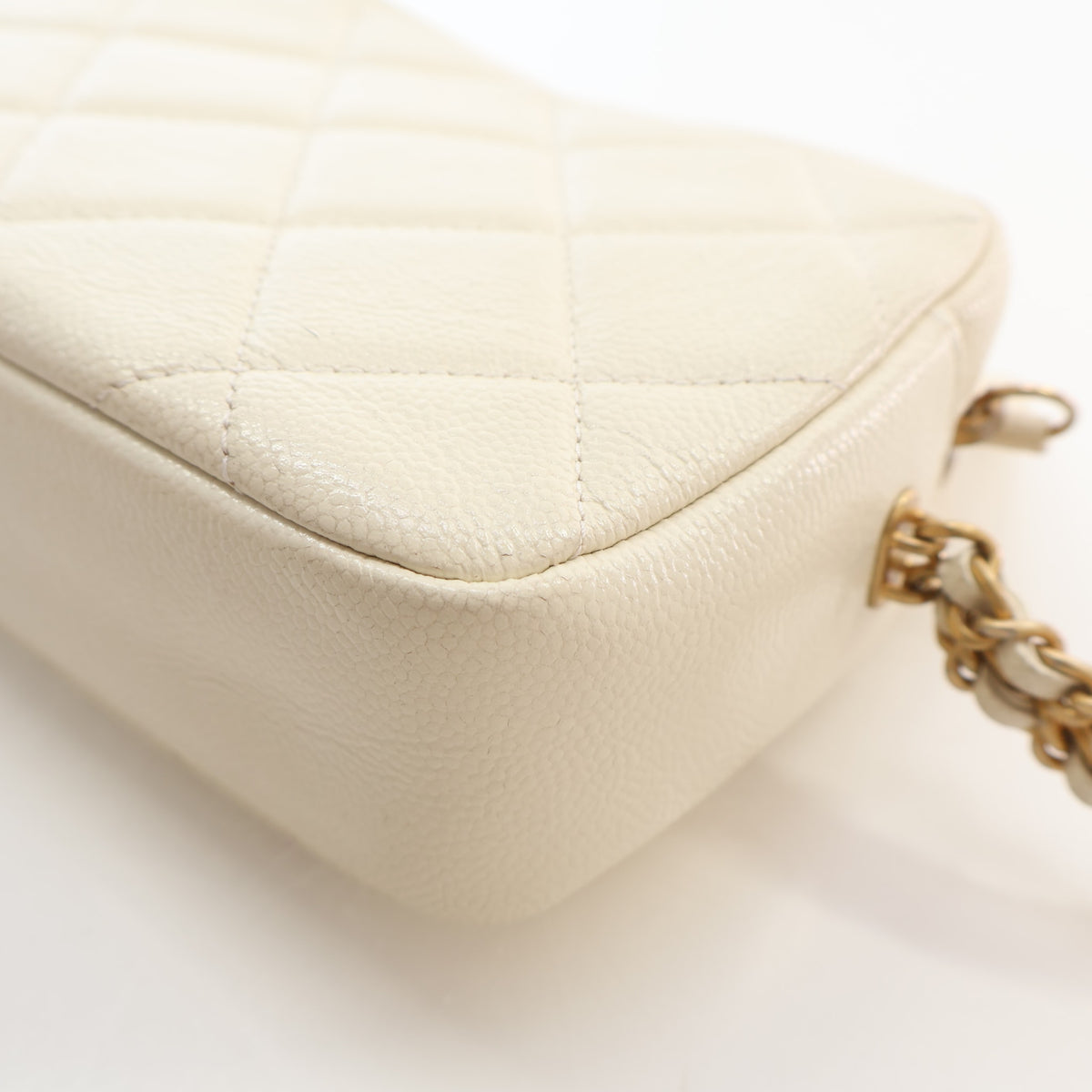 Chanel Small Caviar Camera Bag, photo 13 of 15