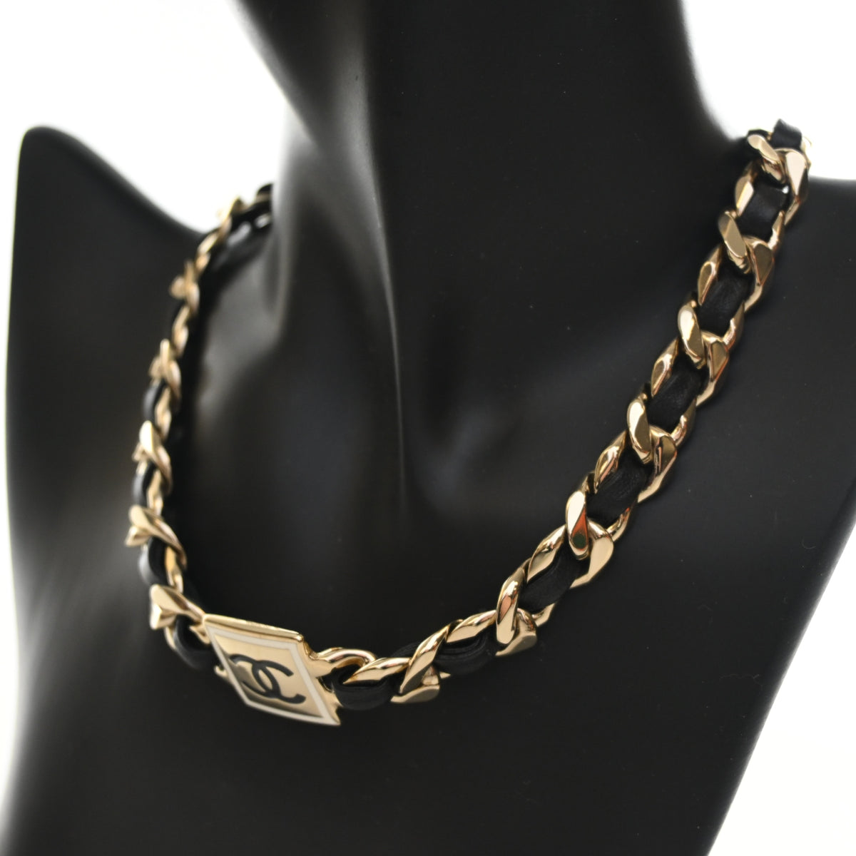 Chanel CC Square Choker Necklace, photo 6 of 9