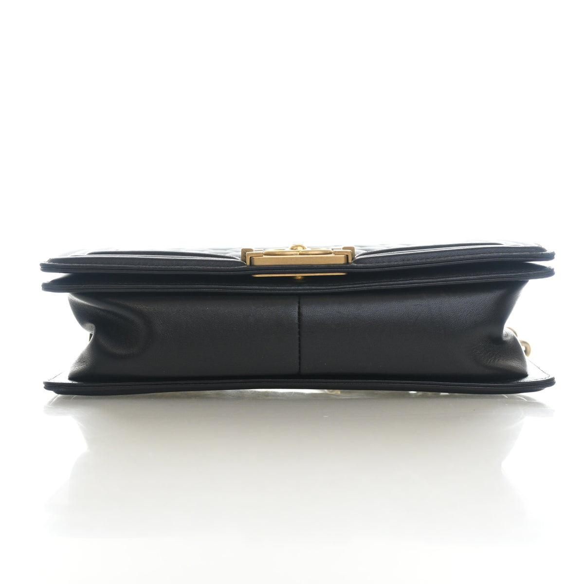 Pre-Owned Chanel Boy Bag Medium Lambskin, photo 8 of 19