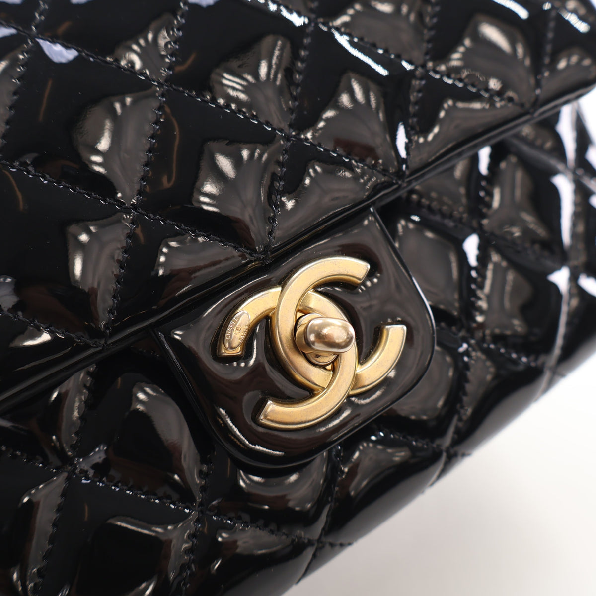 Chanel Patent Coco de Toi Heart Square Flap, photo 4 of 17