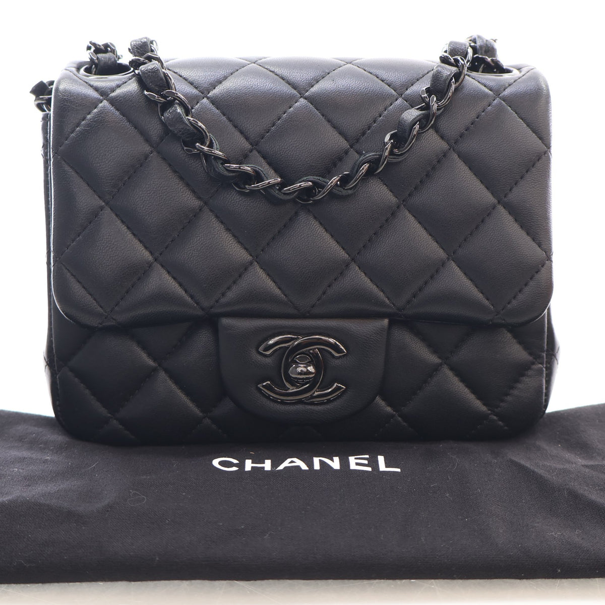 Pre-Owned Chanel Flap Bag Mini Lambskin So Black Square, front view