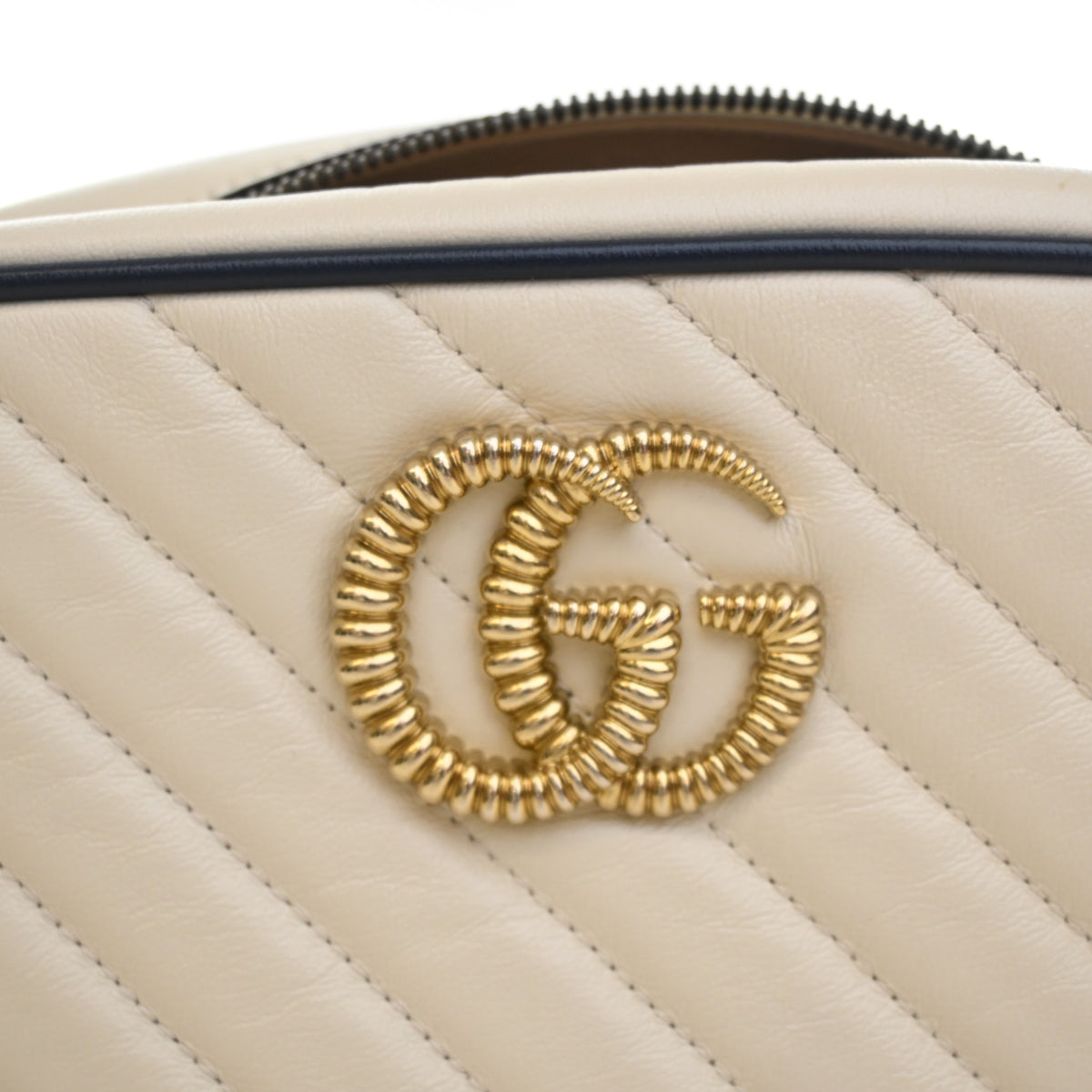 Pre-Owned Gucci Camera Bag Small Calfskin GG Marmont Torchon, gold embossed logo detail
