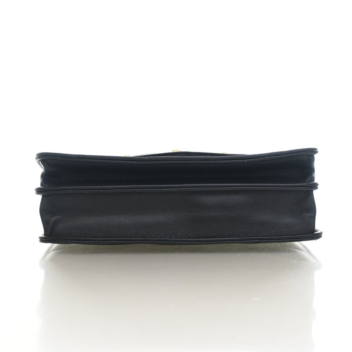 Pre-Owned Chanel Wallet On Chain Lambskin Button WOC, base and feet view