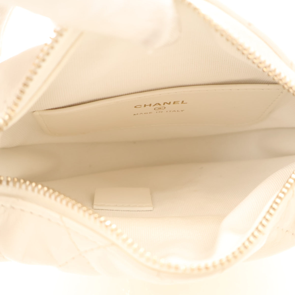 Pre-Owned Chanel Hobo Lambskin Chain Around Pouch, open interior with lining