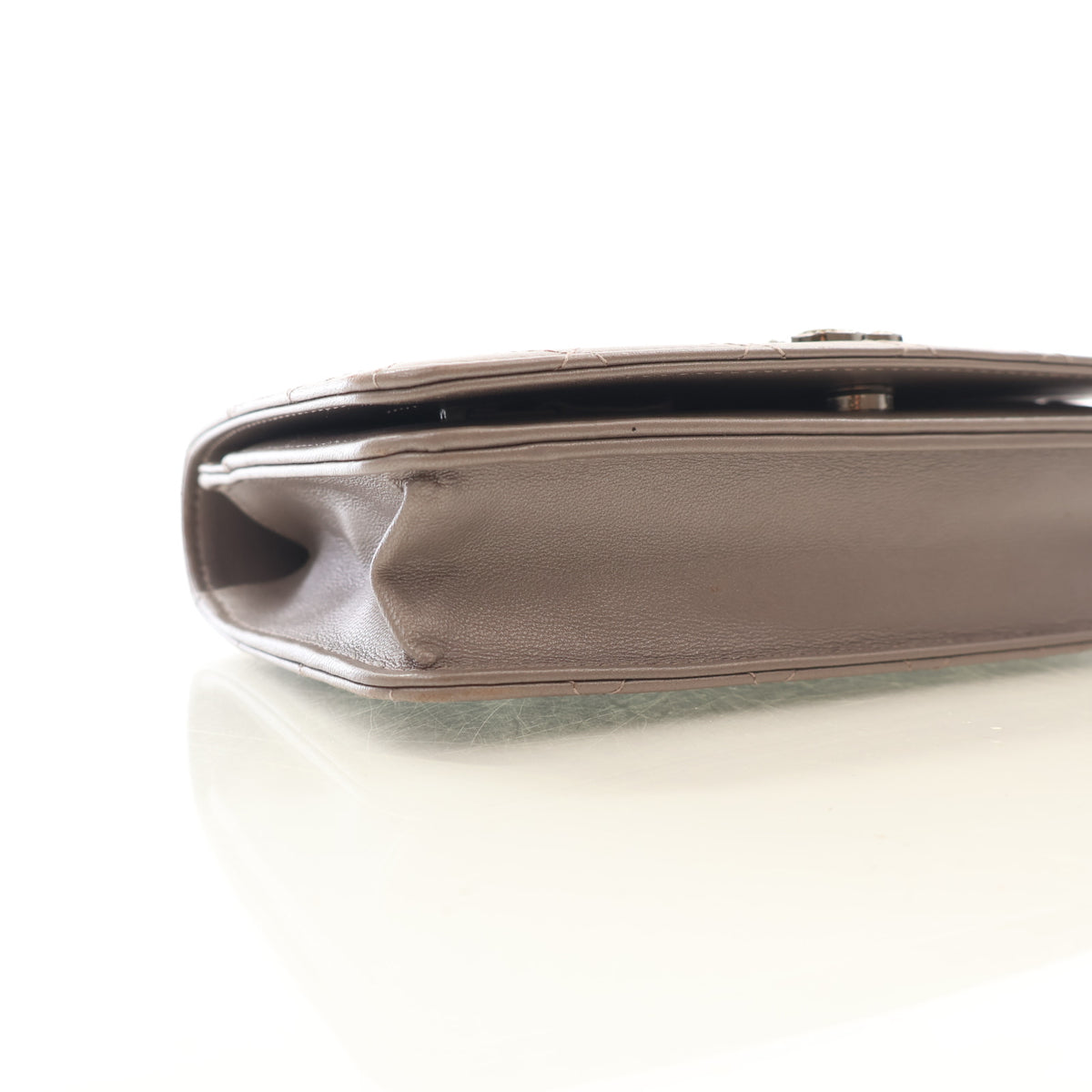 Pre-Owned Chanel Wallet On Chain Calfskin WOC, side view