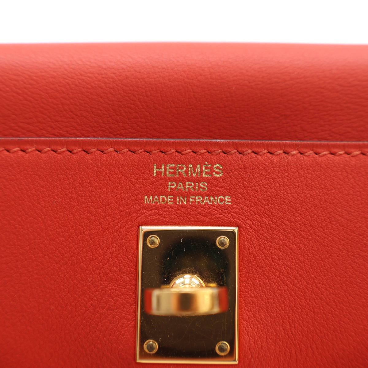 Pre-Owned Hermès Kelly 25 Rouge Pivoine Swift Leather, gold embossed logo detail