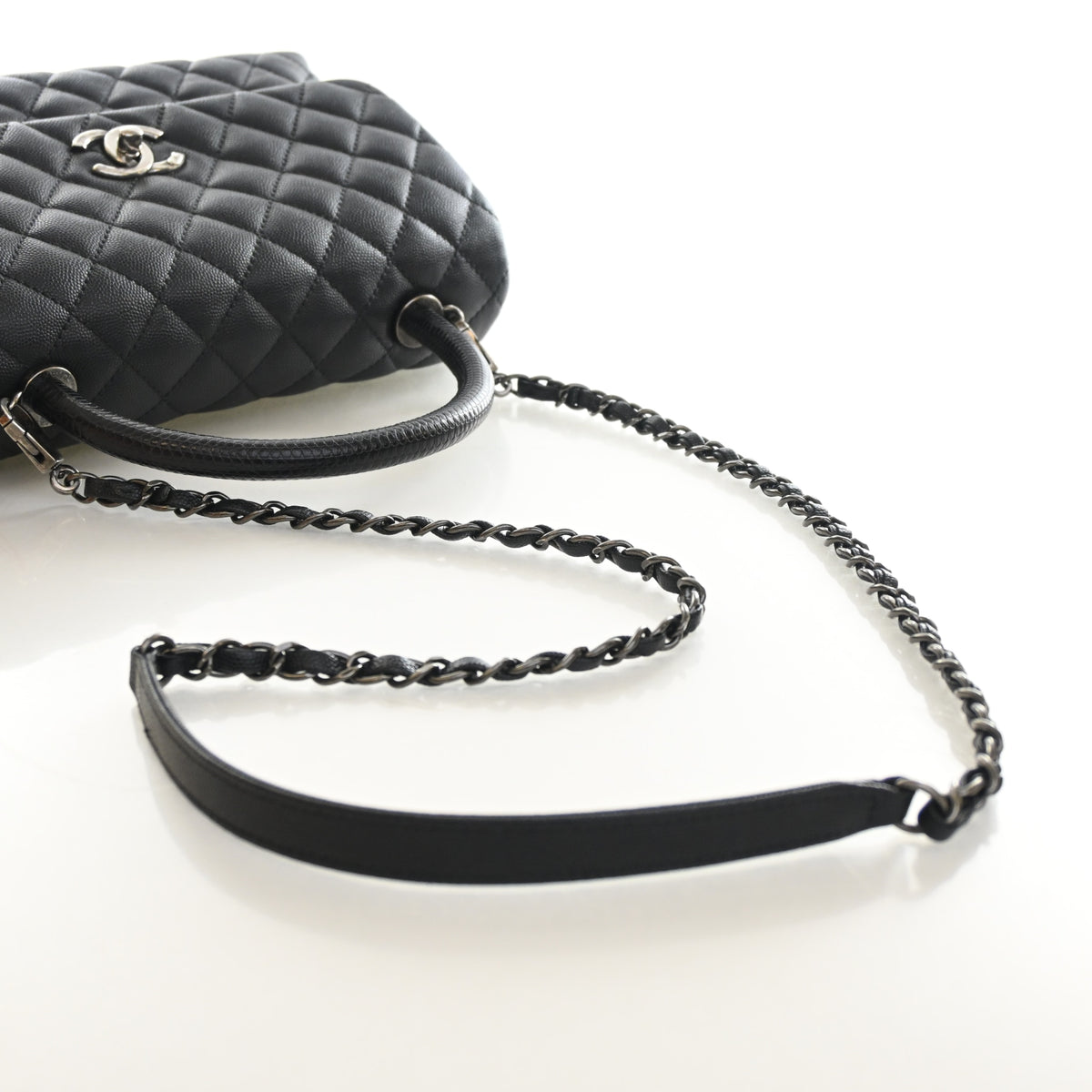 Chanel Medium Caviar Coco Handle Bag, photo 10 of 15