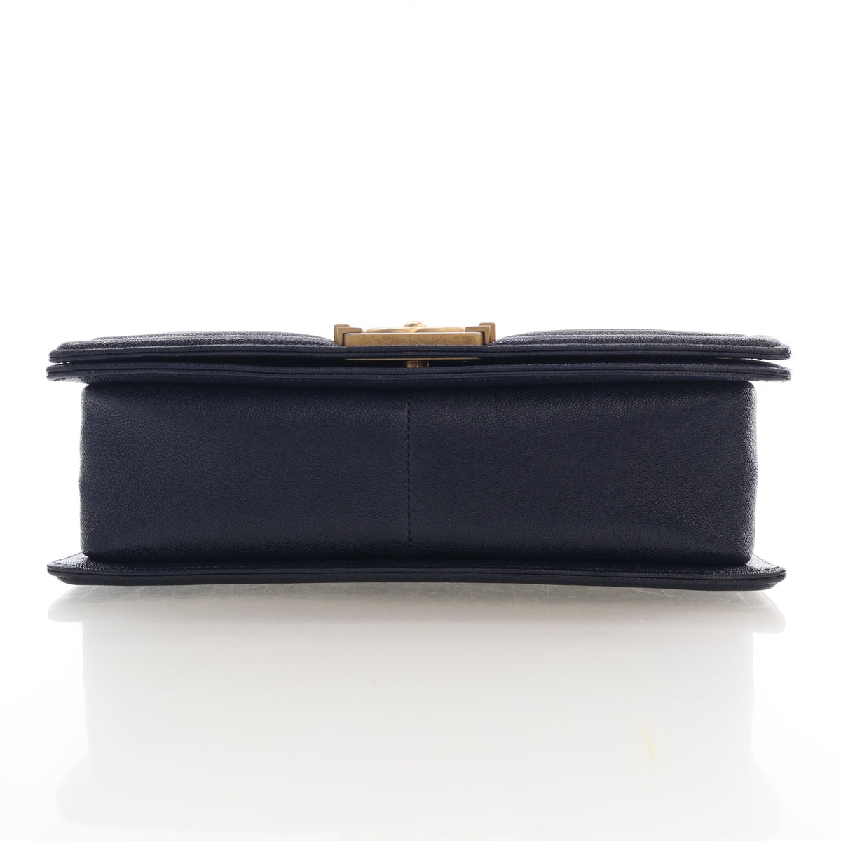 Pre-Owned Chanel Boy Bag Medium Caviar Leather, side profile, photo 9 of 18