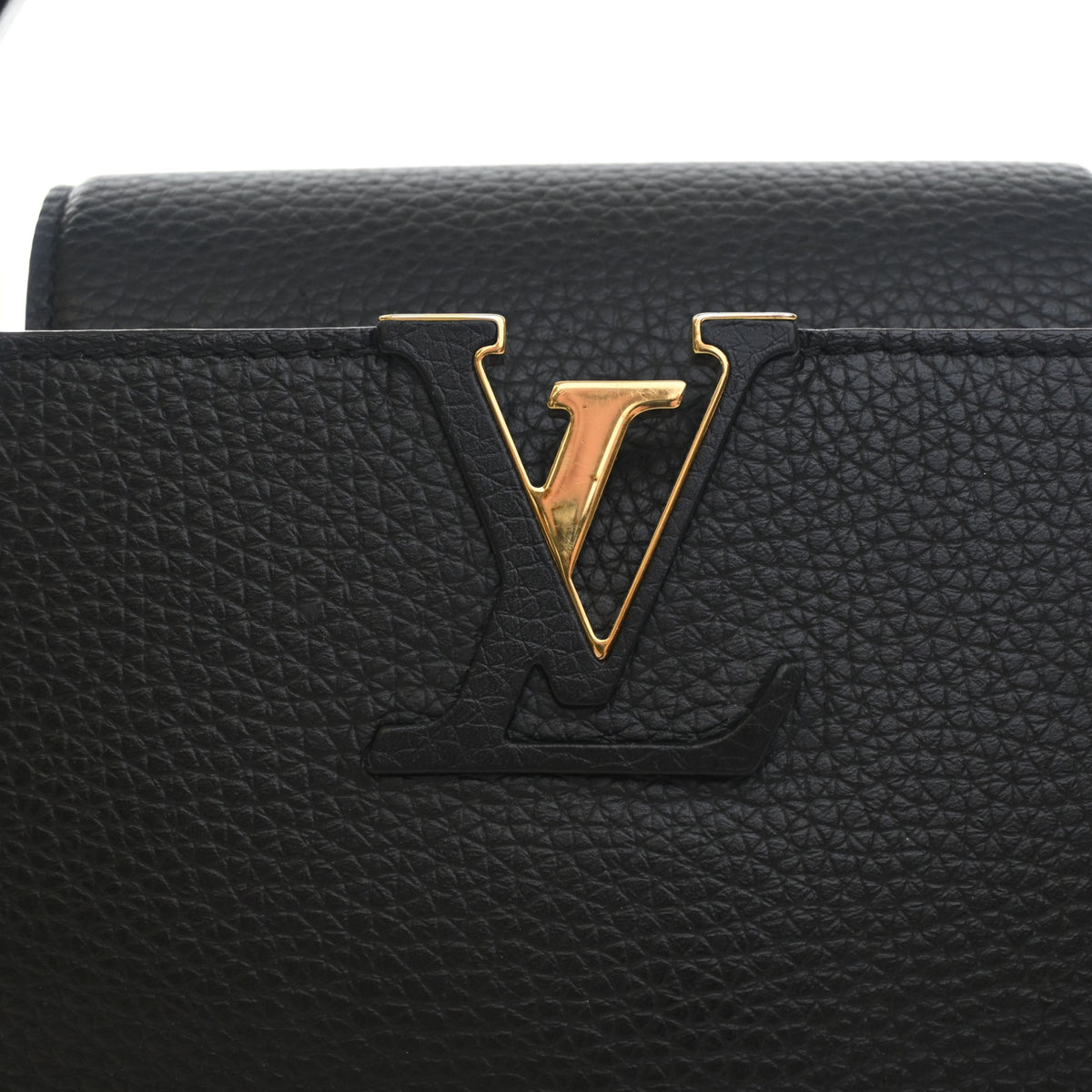 Pre-Owned Louis Vuitton PM Calfskin Capucines, gold embossed logo detail