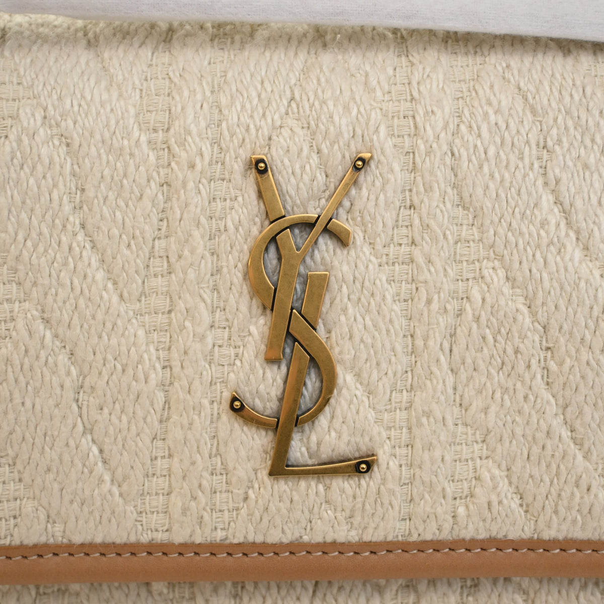 Pre-Owned Saint Laurent Small Mixed Fibers Niki, gold embossed logo detail