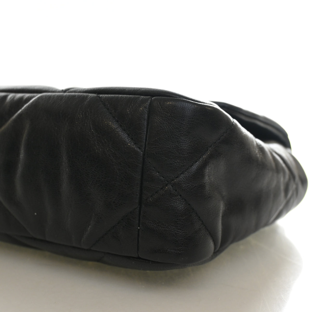 Chanel Medium Lambskin 19 Flap Bag, photo 8 of 14