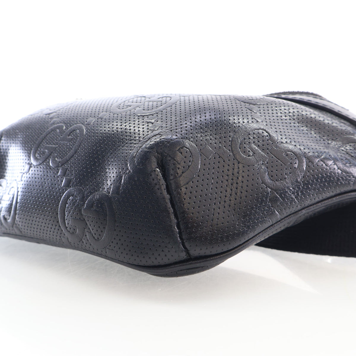 Gucci GG Embossed Belt Bag, photo 6 of 19