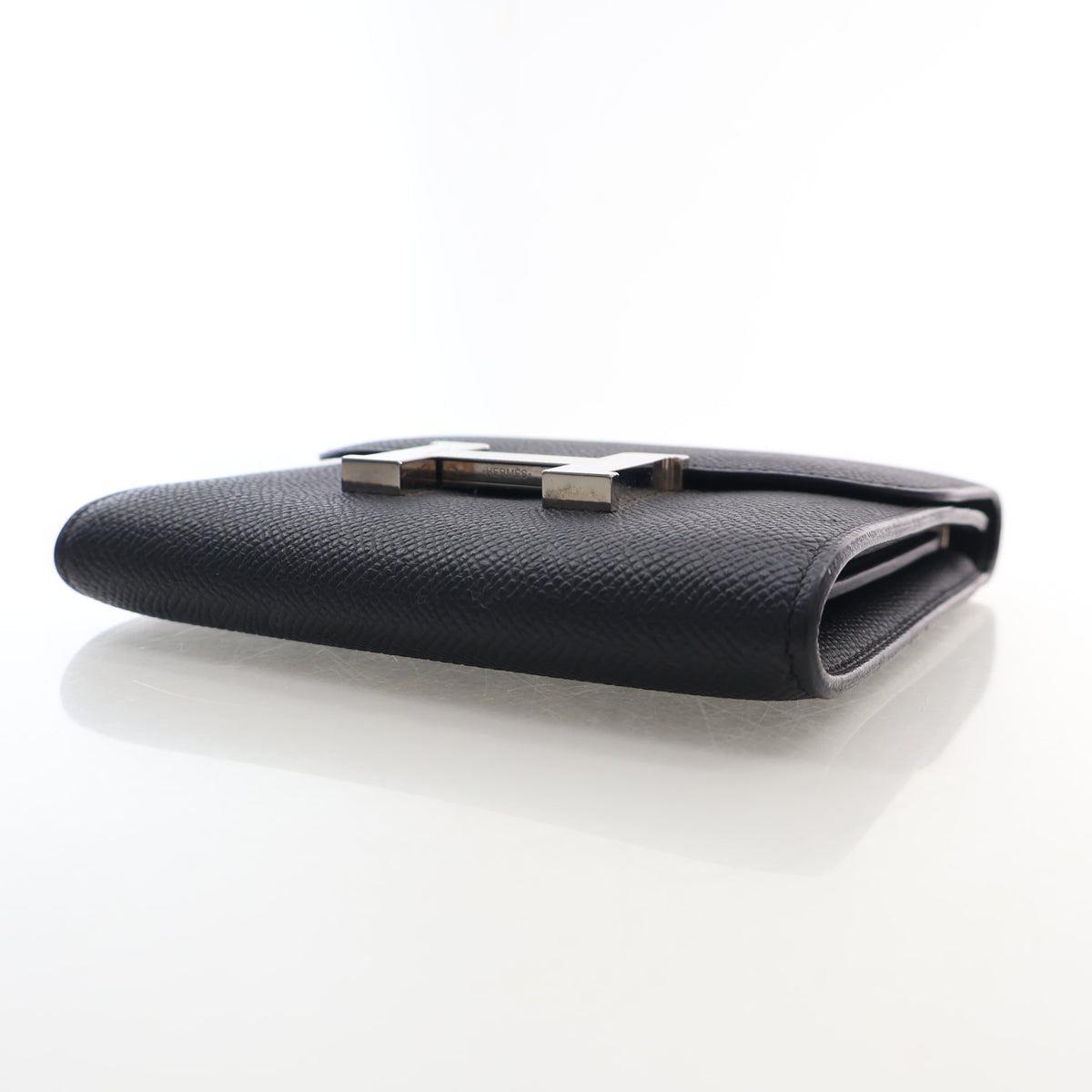 Pre-Owned Hermès Constance Noir Epsom Leather Slim Wallet, side profile, photo 7 of 19