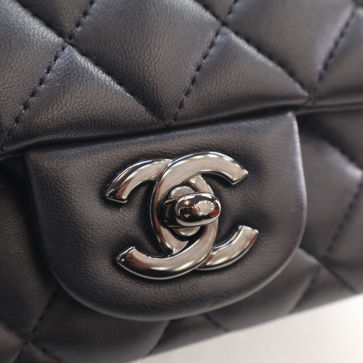 Pre-Owned Chanel Flap Bag Mini Lambskin So Black Square, silver hardware close-up