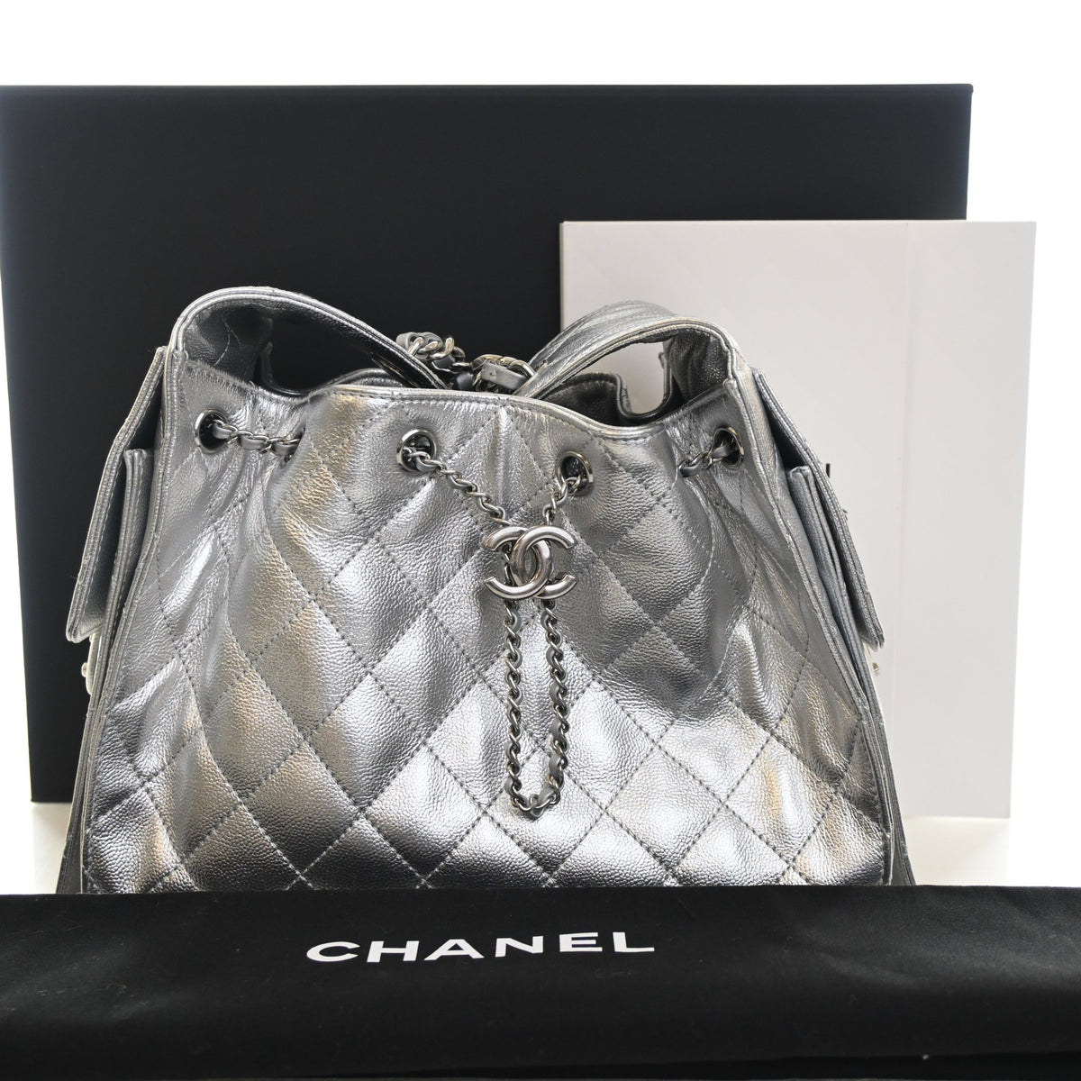 Pre-Owned Chanel Hobo Small Caviar Leather 25, front view, photo 14 of 14