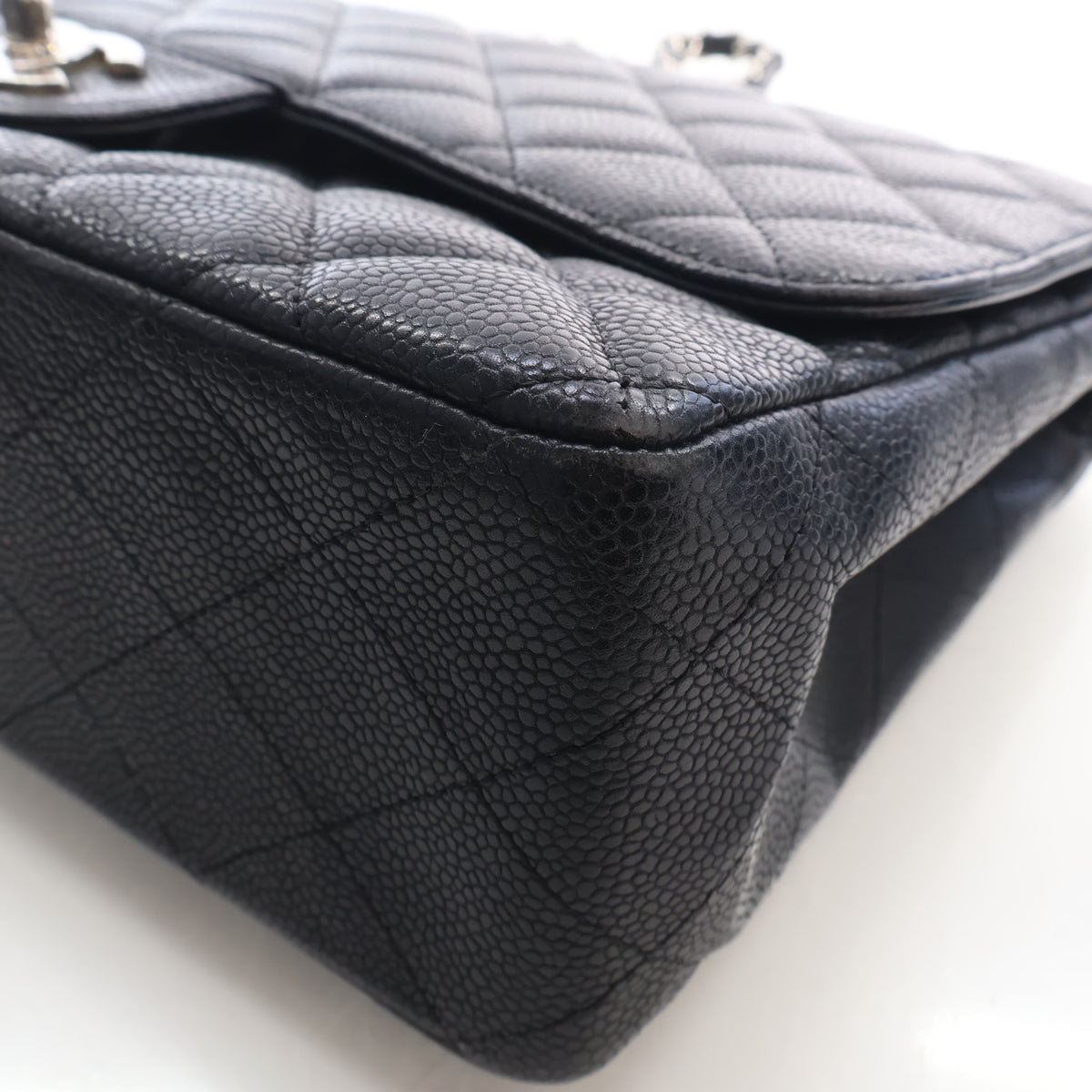 Chanel Jumbo Caviar Classic Single Flap Bag, photo 8 of 17