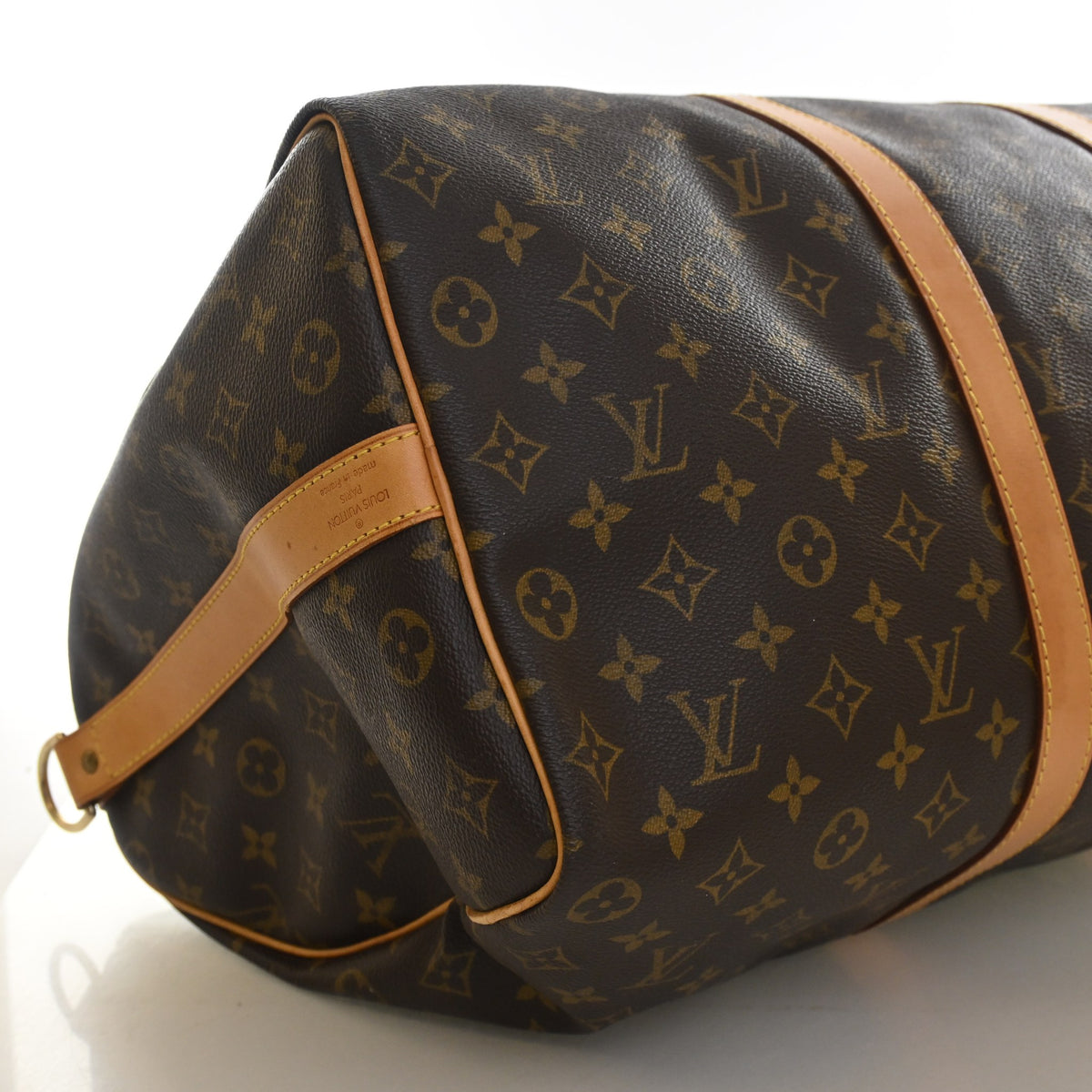 Vintage Louis Vuitton 50 Monogram Keepall Bandouliere, corner and edge detail