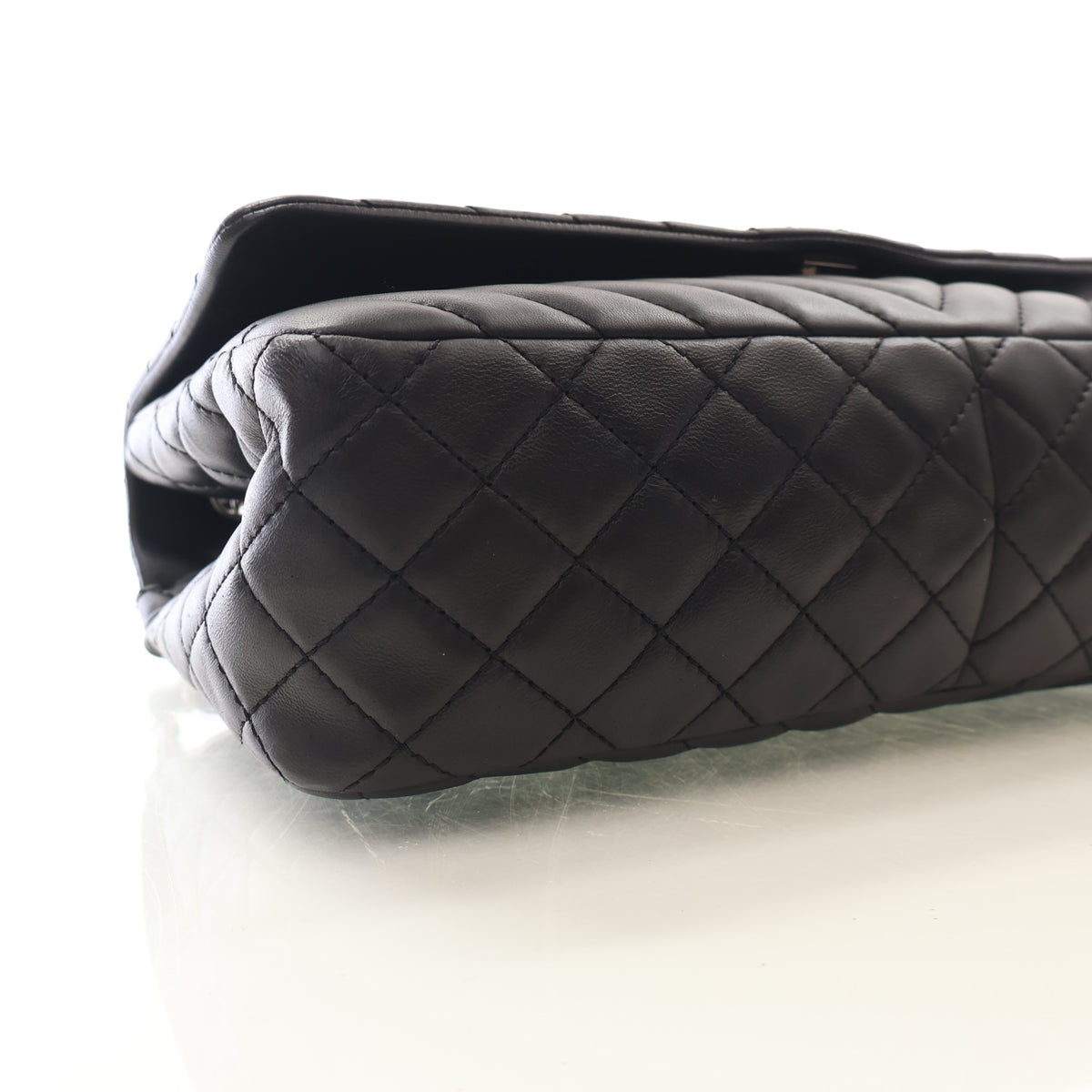 Chanel Jumbo Lambskin Chevron Single Flap Bag, photo 6 of 15
