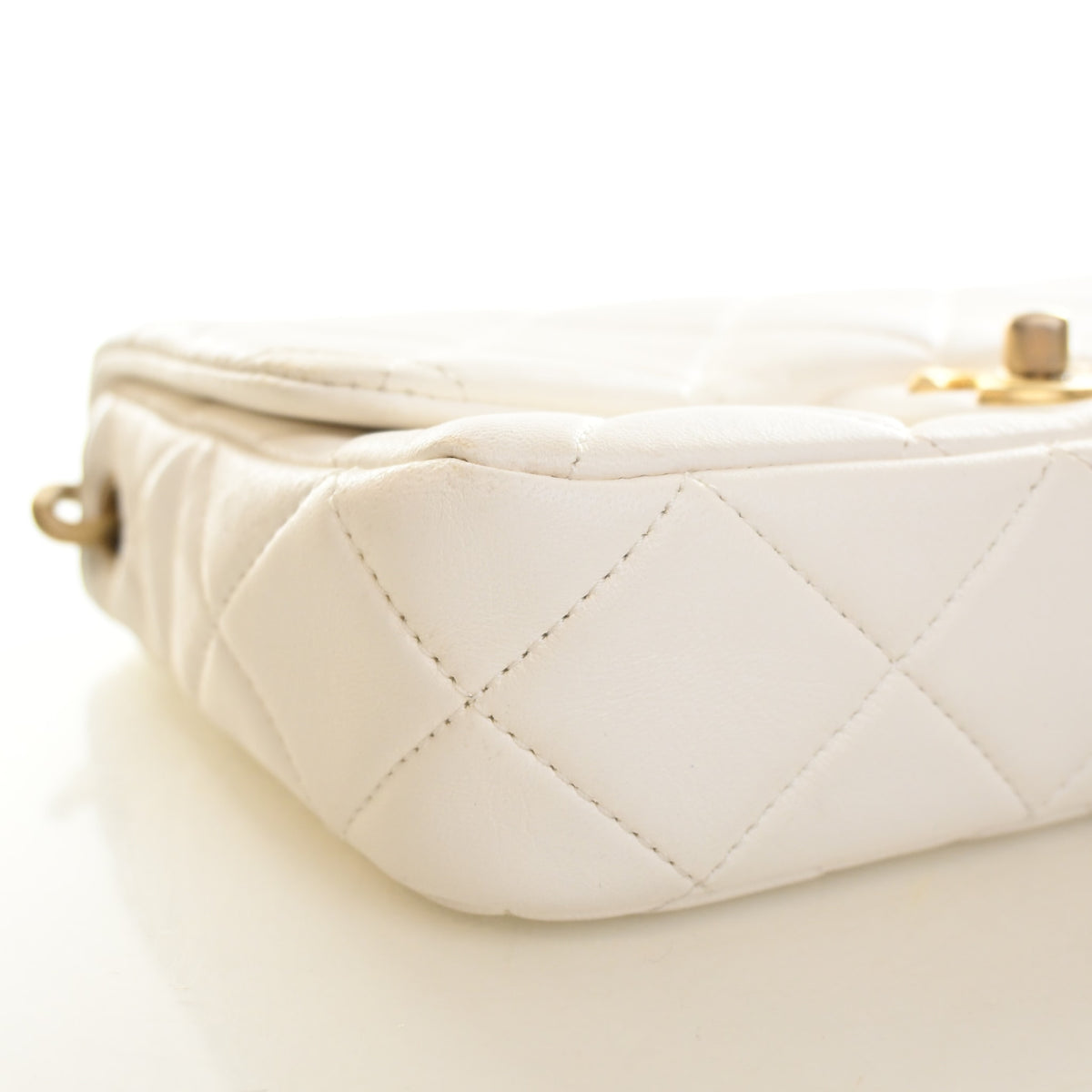 Chanel Small Lambskin Chain Flap Bag, photo 6 of 18