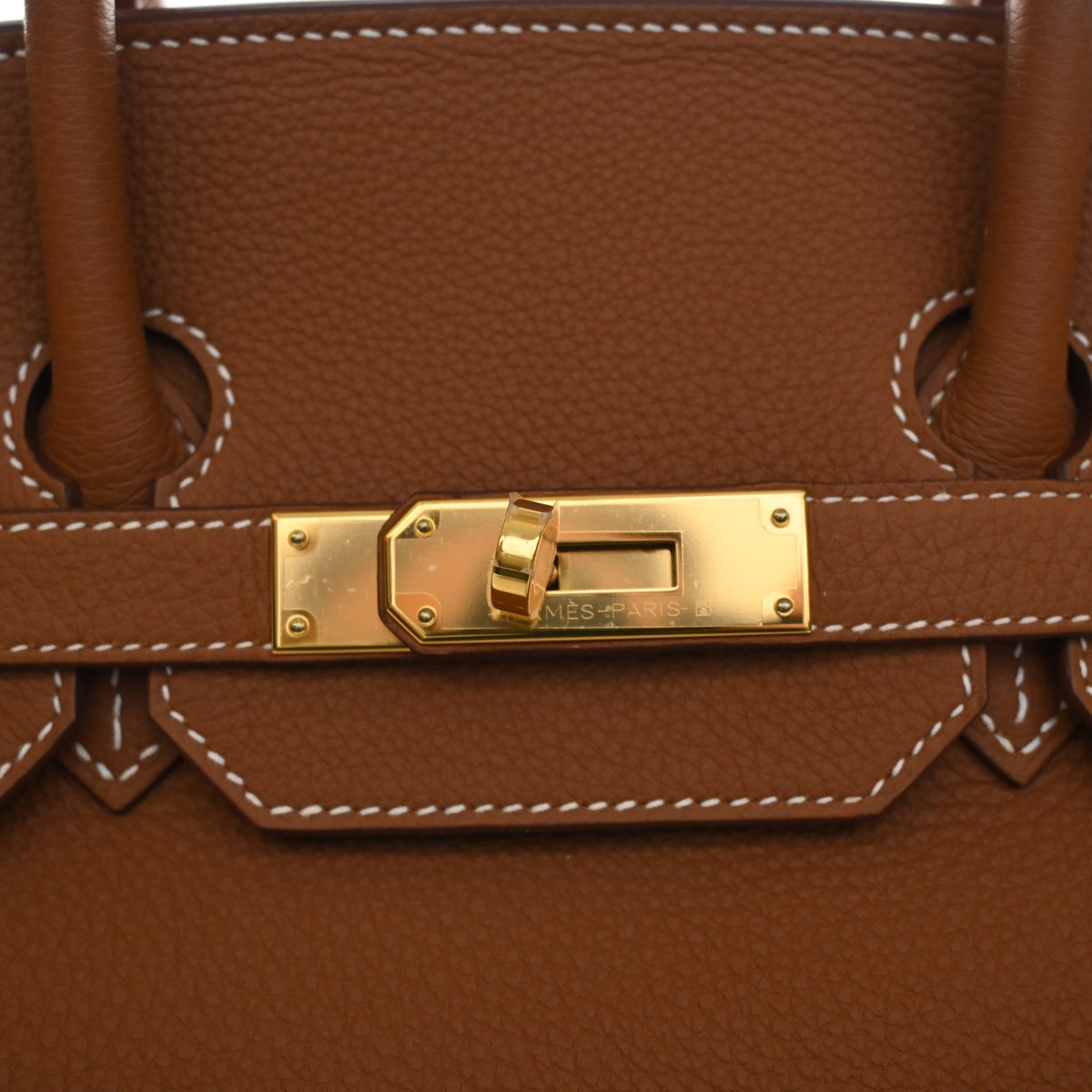 Pre-Owned Hermès Birkin 35 Gold Togo Leather, gold hardware close-up