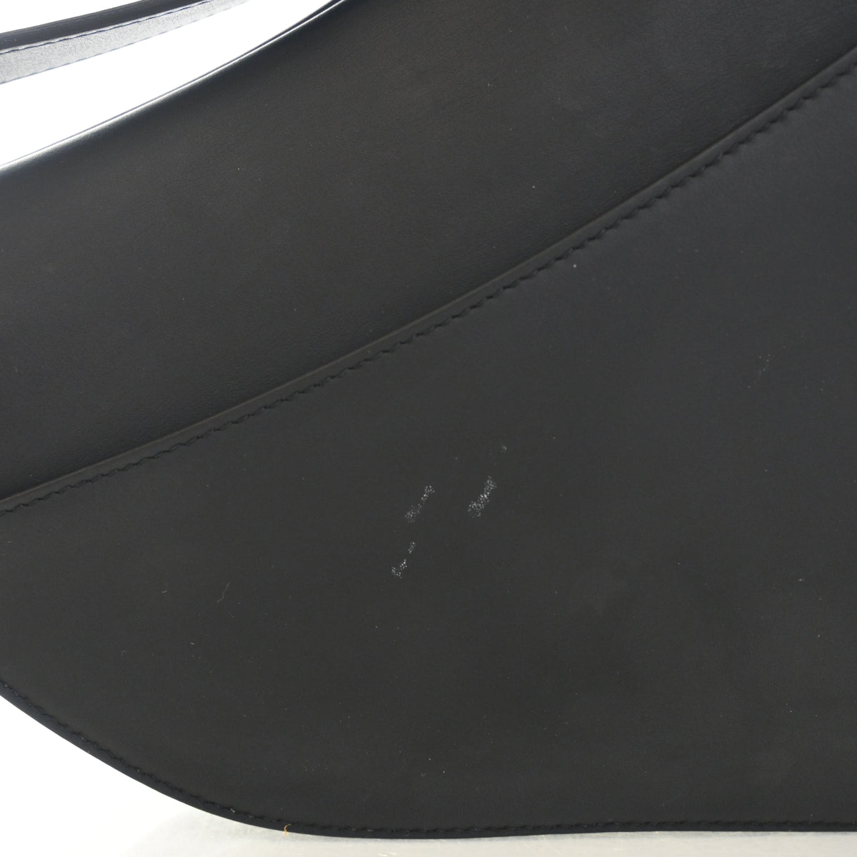 Christian Dior Medium Calfskin Saddle Bag, photo 15 of 16
