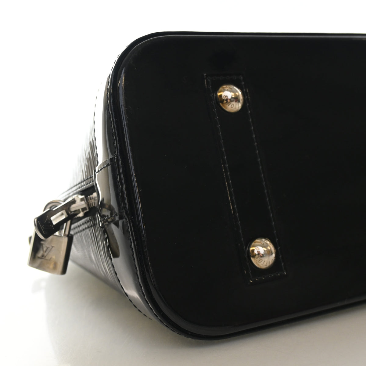 Pre-Owned Louis Vuitton Alma PM Epi Electric, base view