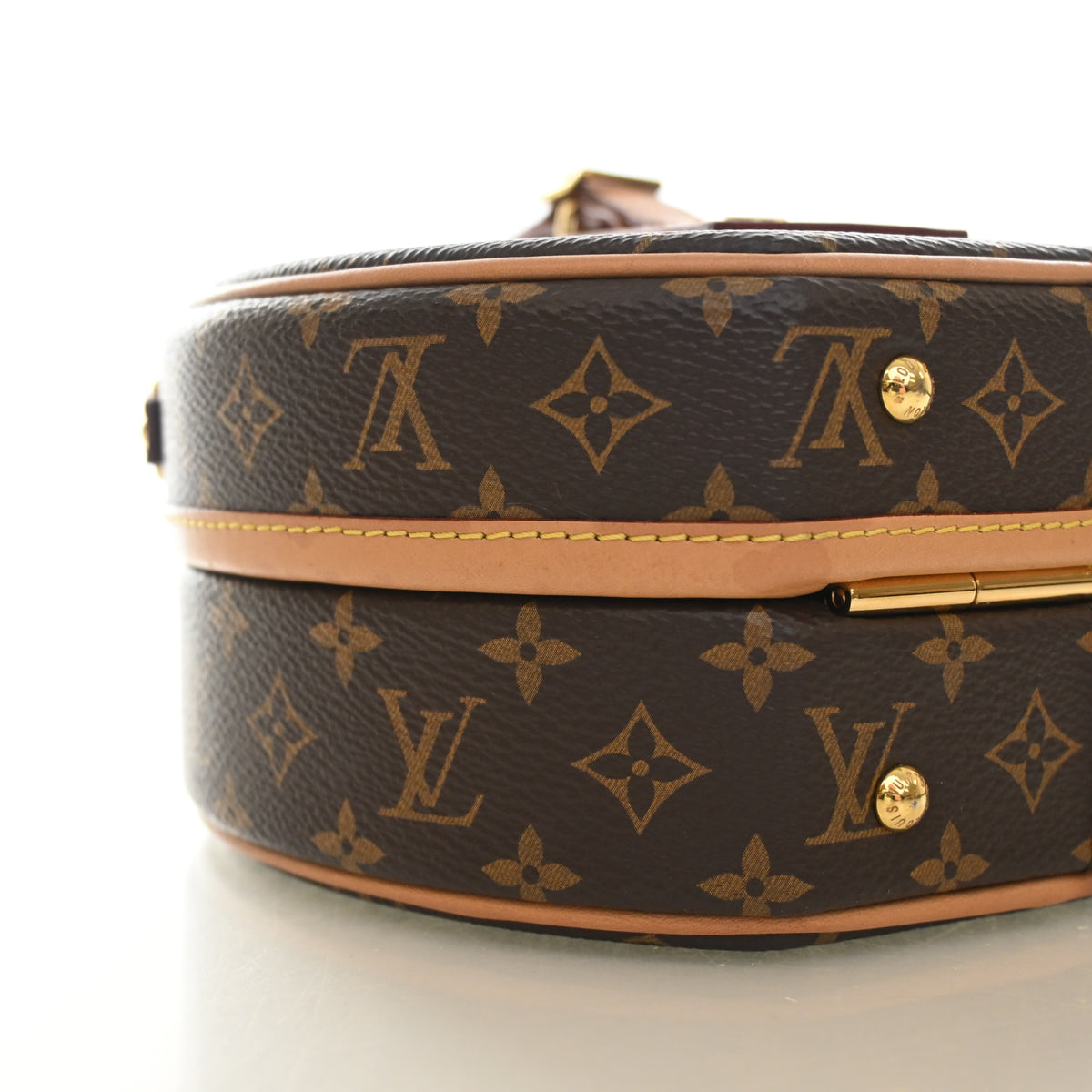 Pre-Owned Louis Vuitton PM Monogram Boite Chapeau, side view