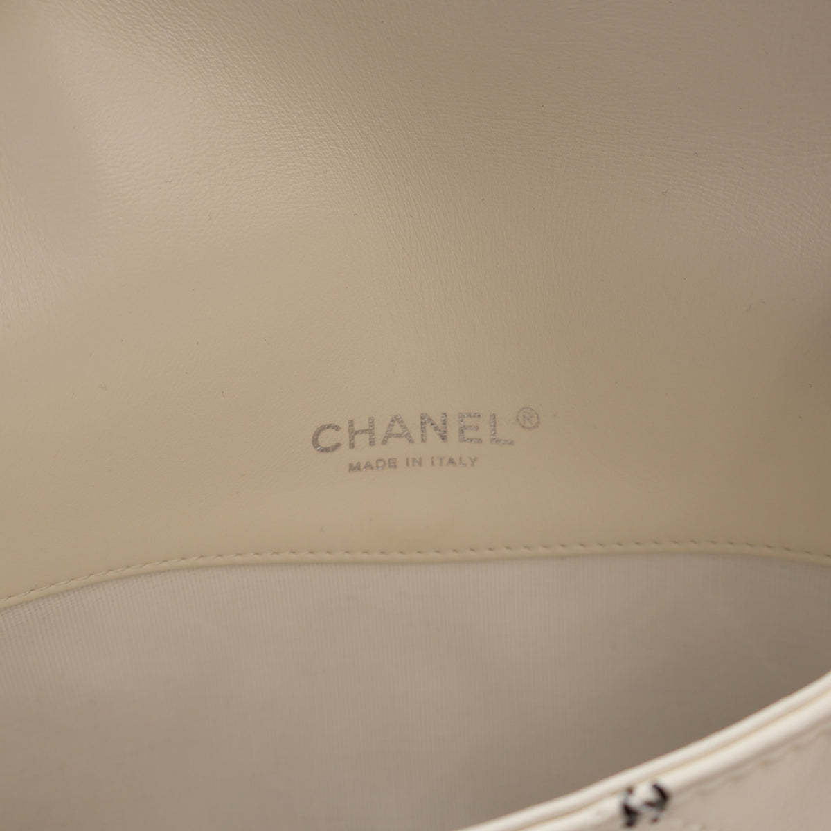 Pre-Owned Chanel Envelope Lambskin Clutch With Chain, logo detail